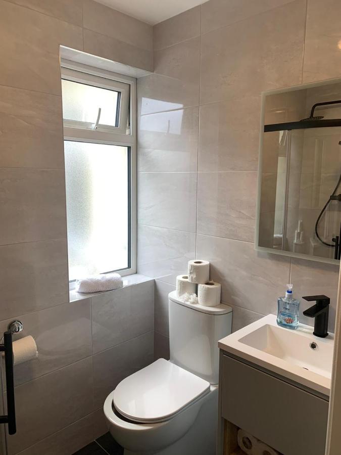 Eyre Square Lane Budget Rooms Galway Exteriér fotografie