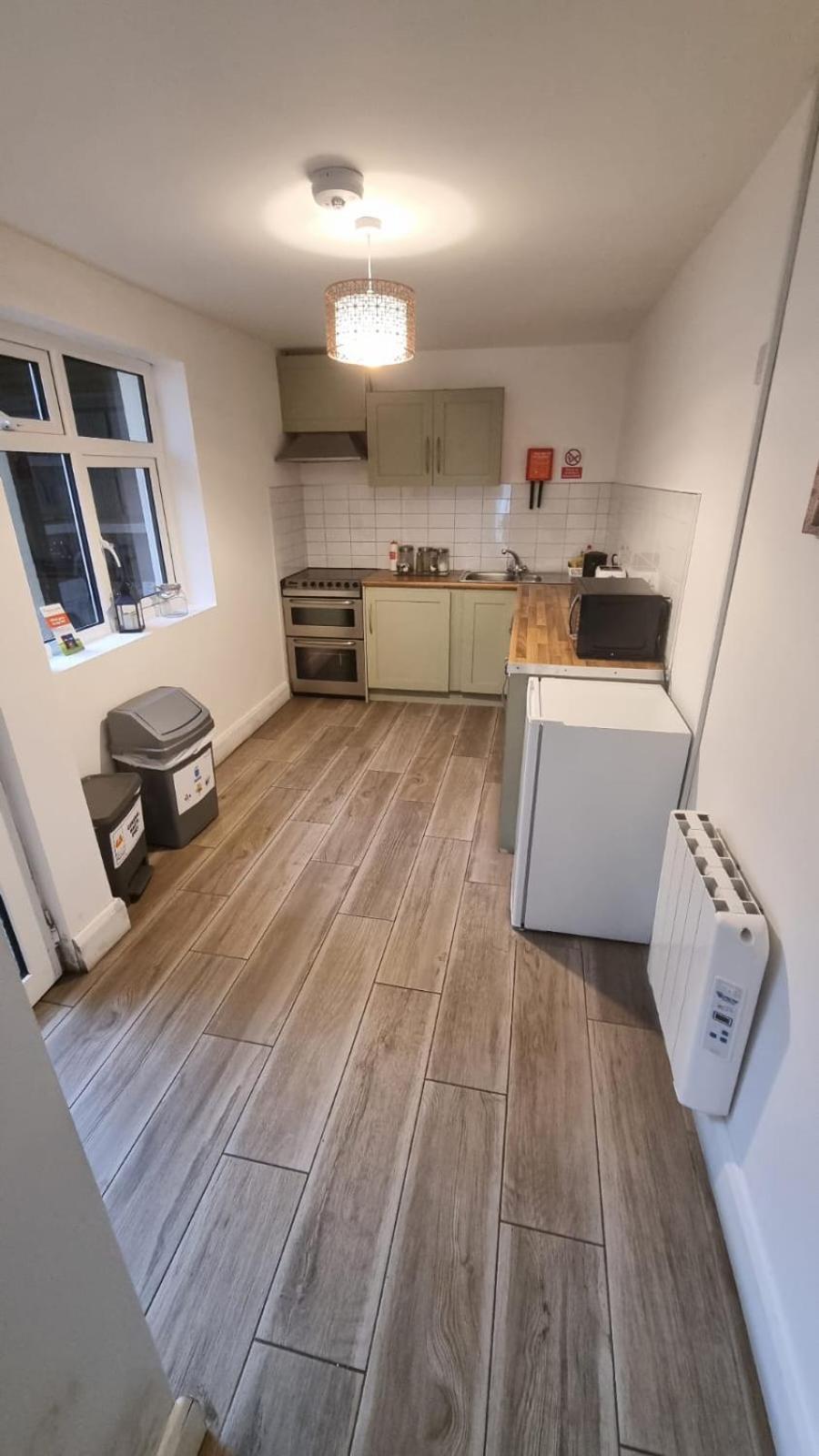 Eyre Square Lane Budget Rooms Galway Exteriér fotografie